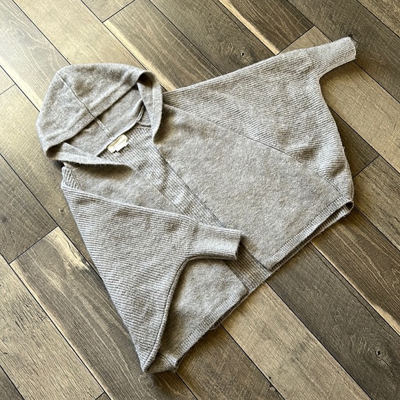 Anthropologie Gray Heather Open Front Hooded Cocoon Cardigan Sweater One Size - Picture 6 of 9